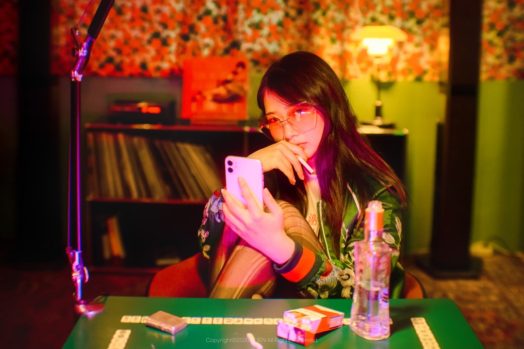 Miho Naked Killer｜135P+2V · 1.49GB · 韩系暗冷写真，她在KUEN镜头里把杀手外壳磨成缎面光-玩图志